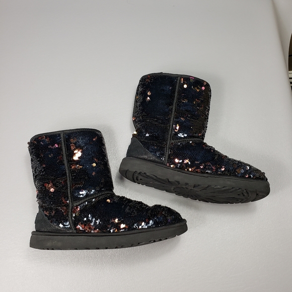 sequin ugg boots size 10